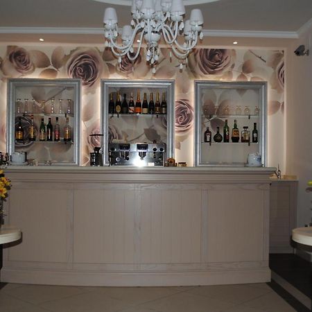 Hotel Fini ซานโจวานนี โรตอนโด ภายนอก รูปภาพ