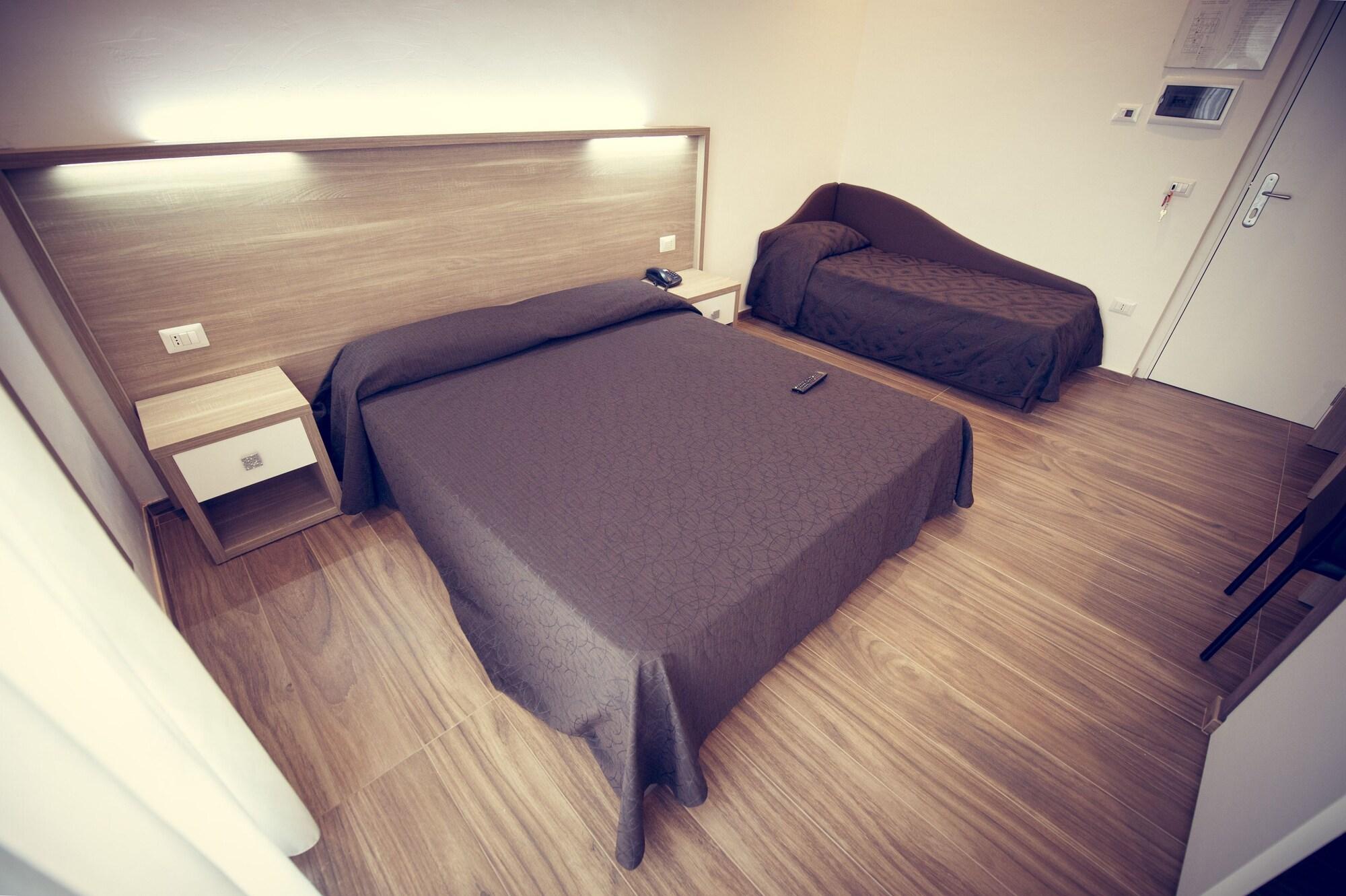 Hotel Fini ซานโจวานนี โรตอนโด ภายนอก รูปภาพ