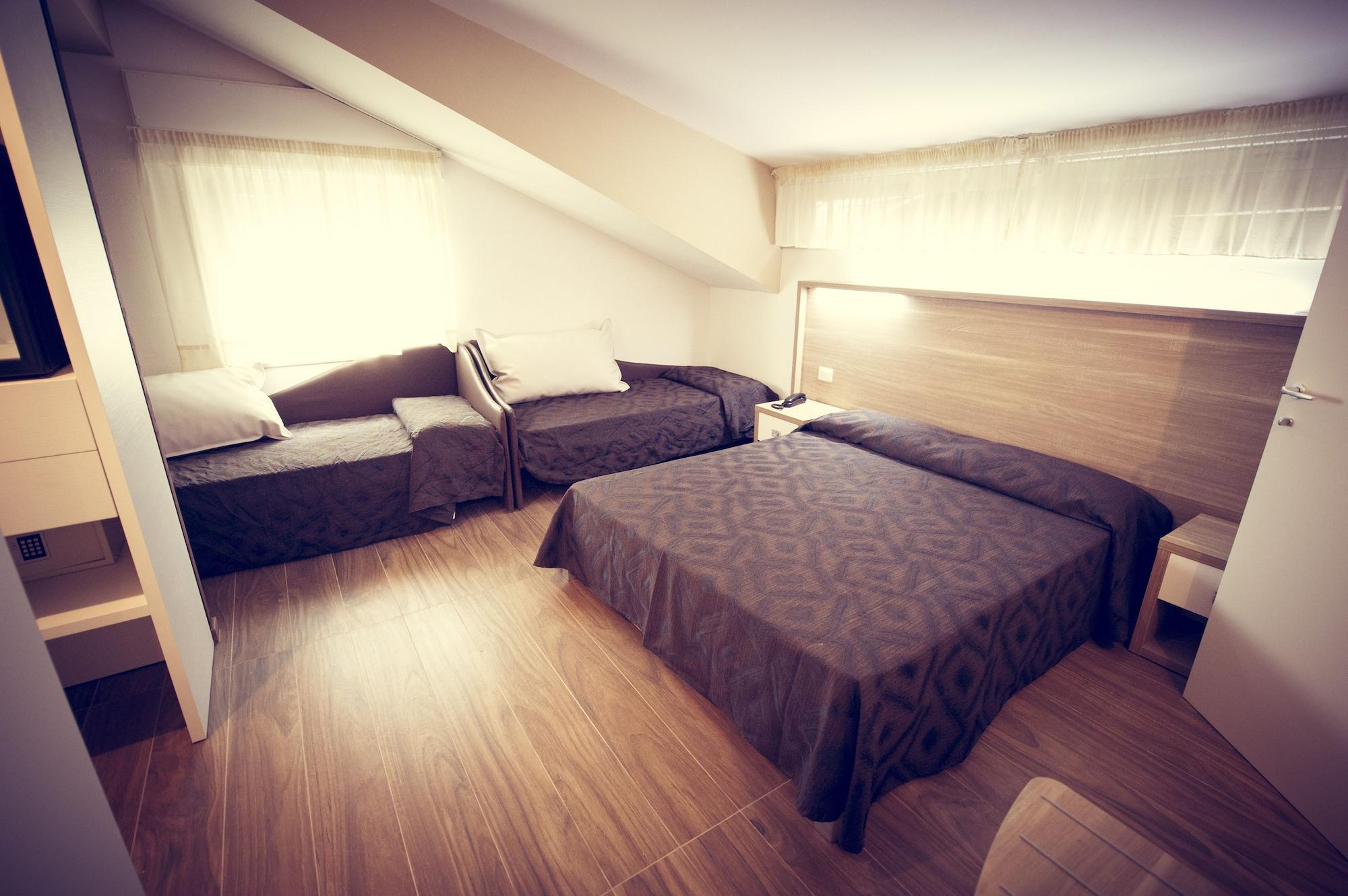Hotel Fini ซานโจวานนี โรตอนโด ภายนอก รูปภาพ