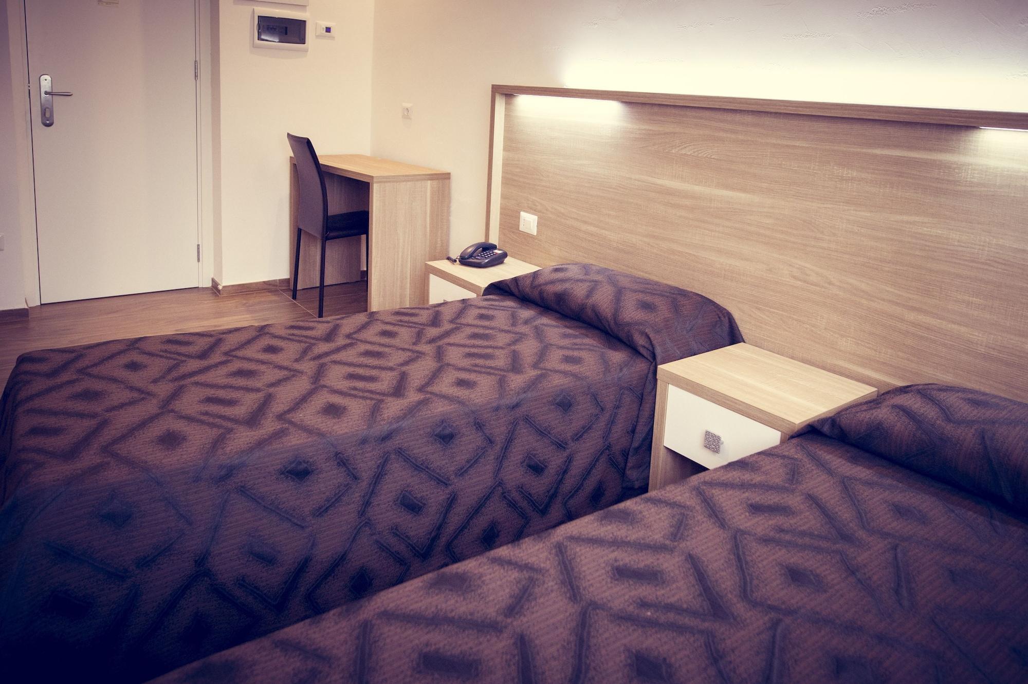 Hotel Fini ซานโจวานนี โรตอนโด ภายนอก รูปภาพ