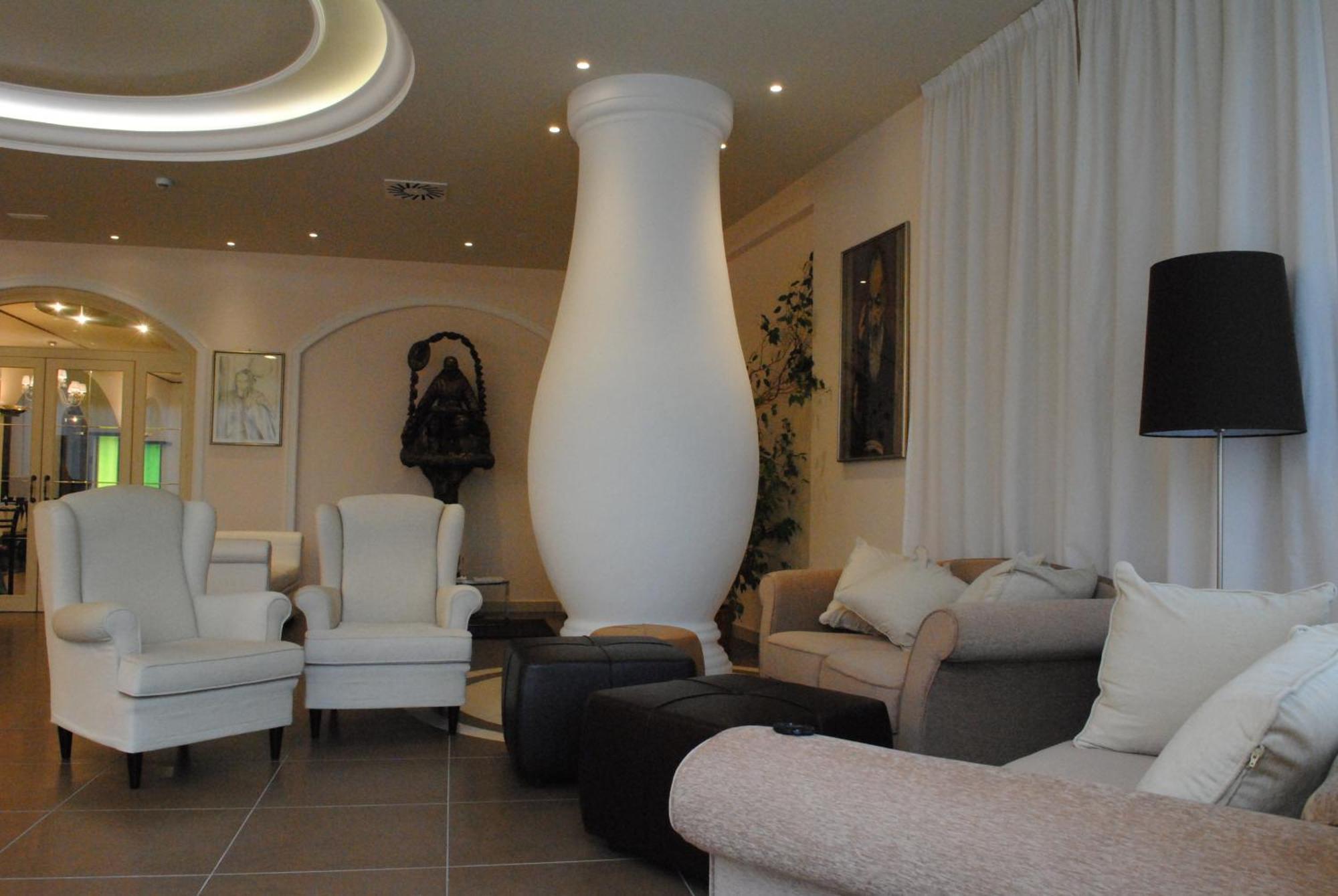 Hotel Fini ซานโจวานนี โรตอนโด ภายนอก รูปภาพ