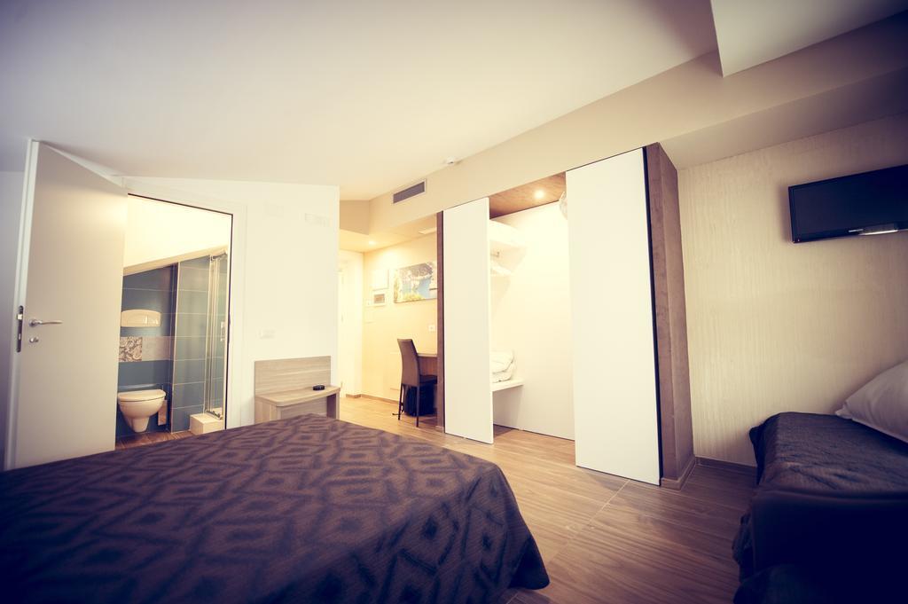 Hotel Fini ซานโจวานนี โรตอนโด ภายนอก รูปภาพ