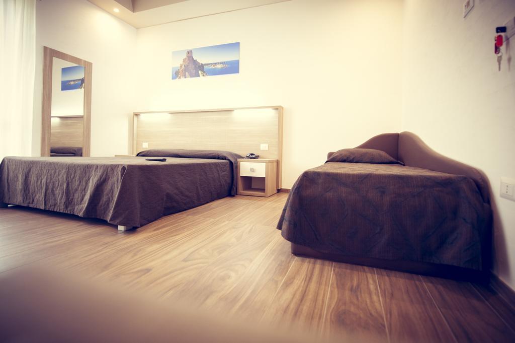 Hotel Fini ซานโจวานนี โรตอนโด ภายนอก รูปภาพ